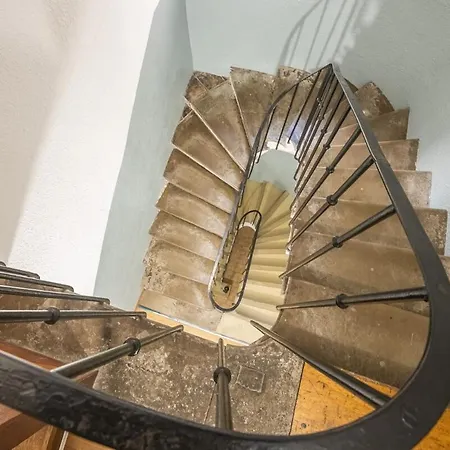 Oiqia • Solis • Opaline Apartment *